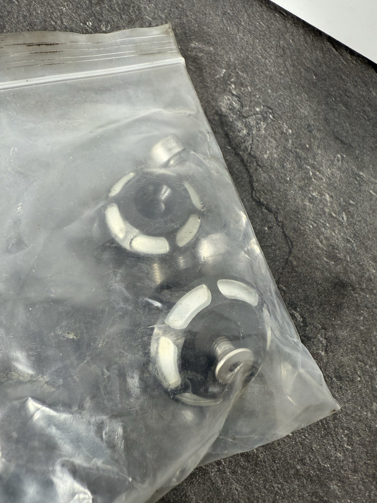 80fd7804-6195-47d3-99f0-02e5406e9149