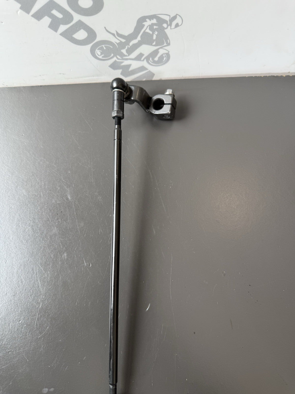 Triumph Trident 660 gear lever and linkage Gear Pedal And Gear Rod 2021-2024 OEM