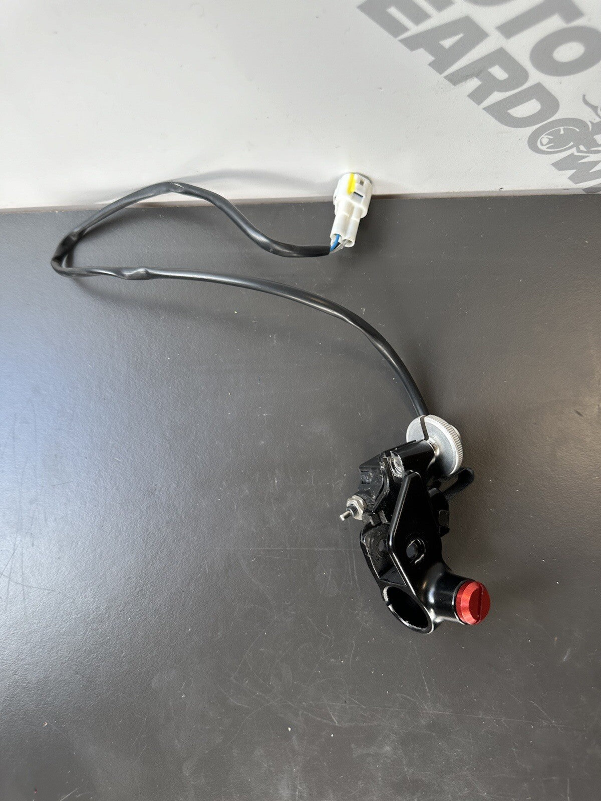 Aprilia Tuono V4 1100 2017 Clutch Perch & Switch 9105 Miles 2017 Clutch OEM