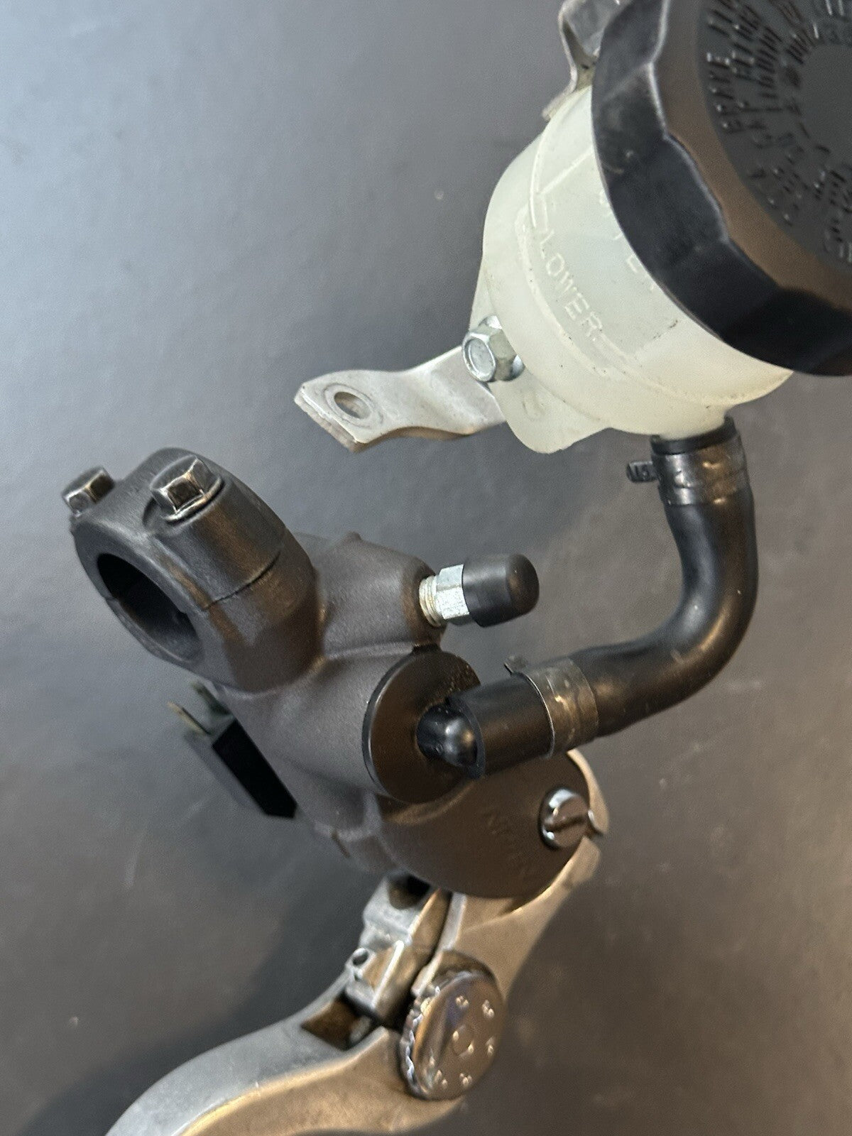 SUZUKI GSX-R GSXR 600 750 L1-L7 Front brake master cylinder handle lever 2011-17