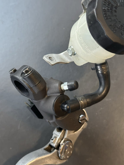 SUZUKI GSX-R GSXR 600 750 L1-L7 Front brake master cylinder handle lever 2011-17