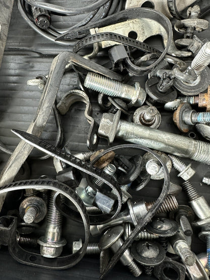 Suzuki GSXR 1300 2016 HAYABUSA Nuts Bolts Fixings Brackets Job Lot 18408 Miles