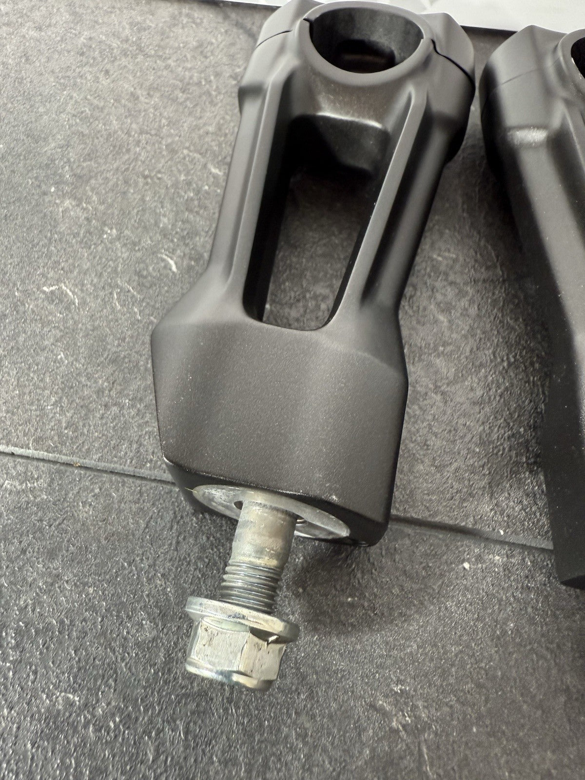 5cb74703-a704-4b70-80a5-26e5677442cf