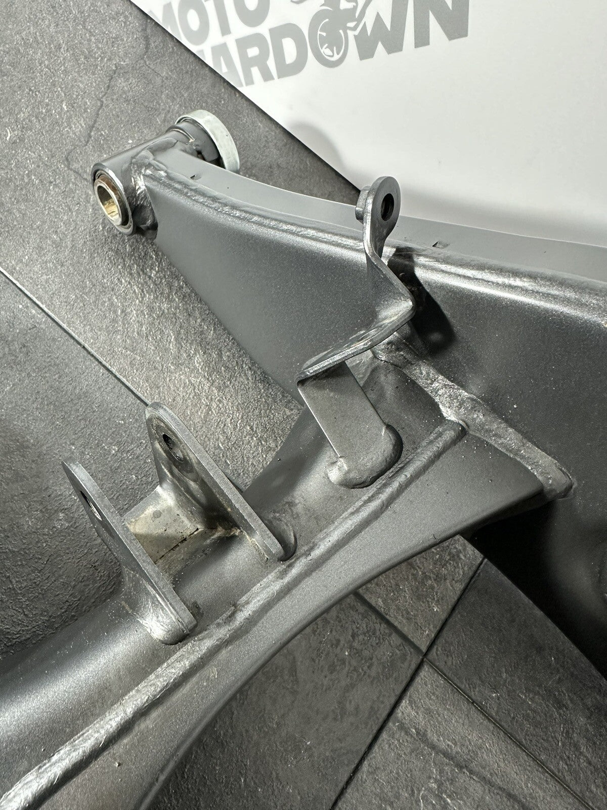 Yamaha R7 690 2024 Swingarm Swinging Arm Only 1784 Mile 2022 2023 OEM