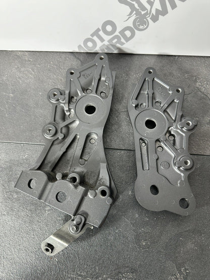 Yamaha R7 690 2024 Lower Frame Bracket Adapter Left & Right 1784 Miles 2022 2023