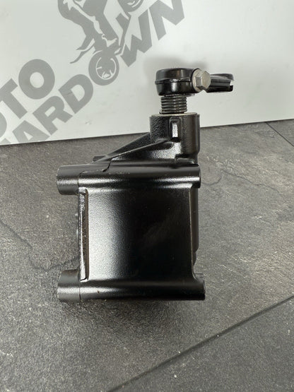 Suzuki GSXR 1000 R 2019 Clutch Release Mount Bracket 2017-25 OEM MM