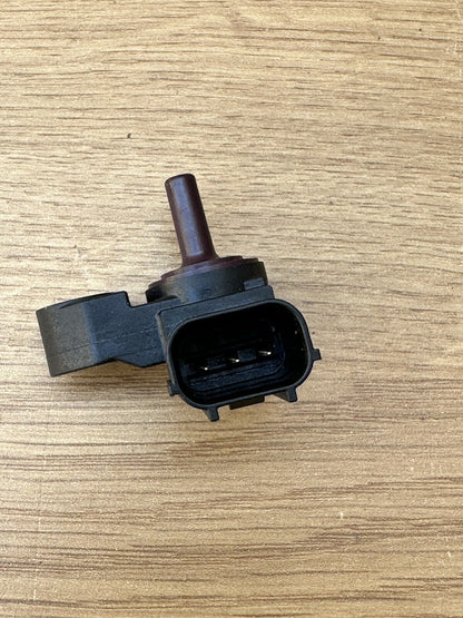 TRIUMPH SPEED TRIPLE 1200 RR 2022 air pressure sensor 1290975