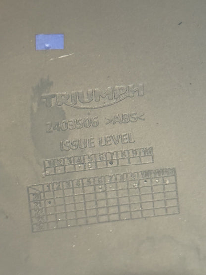 Triumph Trident 660 petrol fuel tank cover panel Petrol Tank Fairing 2021-2024