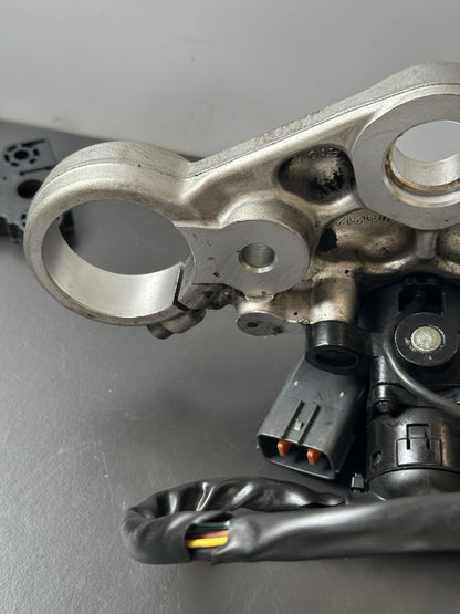 58384359-098f-4e56-b7d3-b4f8b6172393