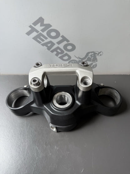 Triumph Trident 660 Top Yoke & Risers Clamps T2043132 Trident 660 2021-2024 OEM