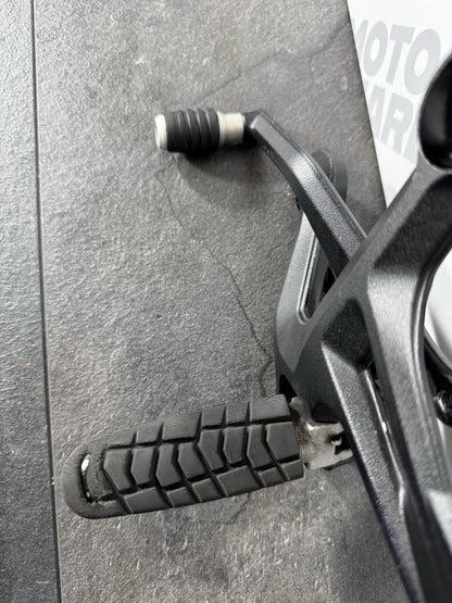 e0f90742-c86f-4513-b48a-8a4b74a56251