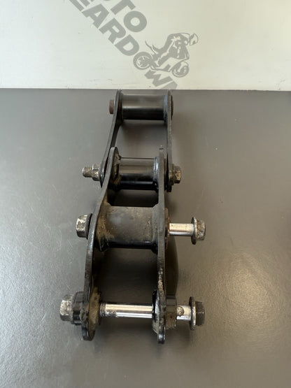 Triumph Trident 660 Rear Shock Swingarm Linkage Rear Shock Linkage 2021-2024 OEM