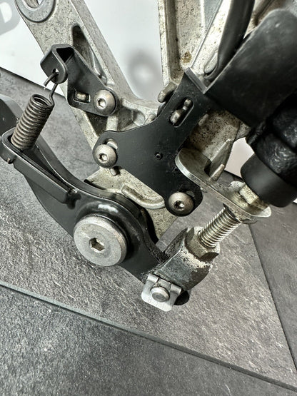 Triumph Trident 660 2022 Right Rearset Footrest Mastercylinder 2962 Mile 2021-24