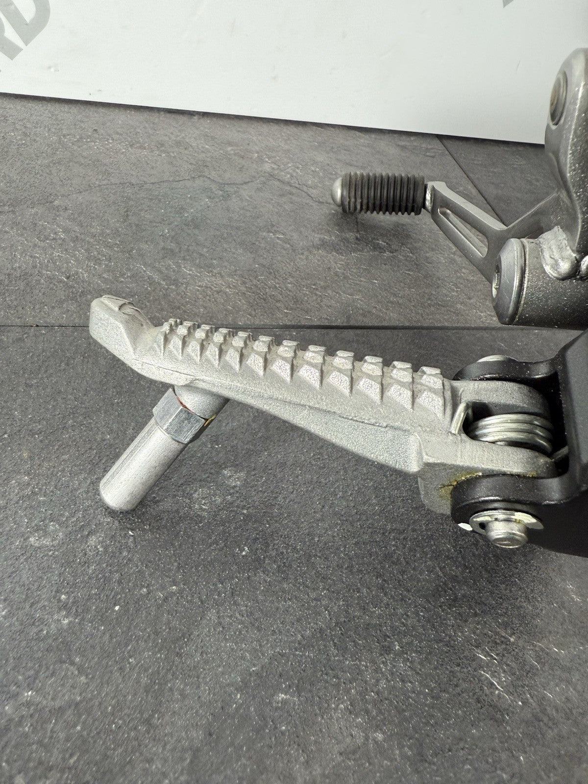 8a4e6c0a-8a76-40ff-afa9-385db1df7141