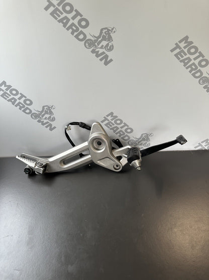 HONDA MSX125 GROM Front Right Footrest FRONT RIGHT HANGER YEAR 2023 Onwards OEM