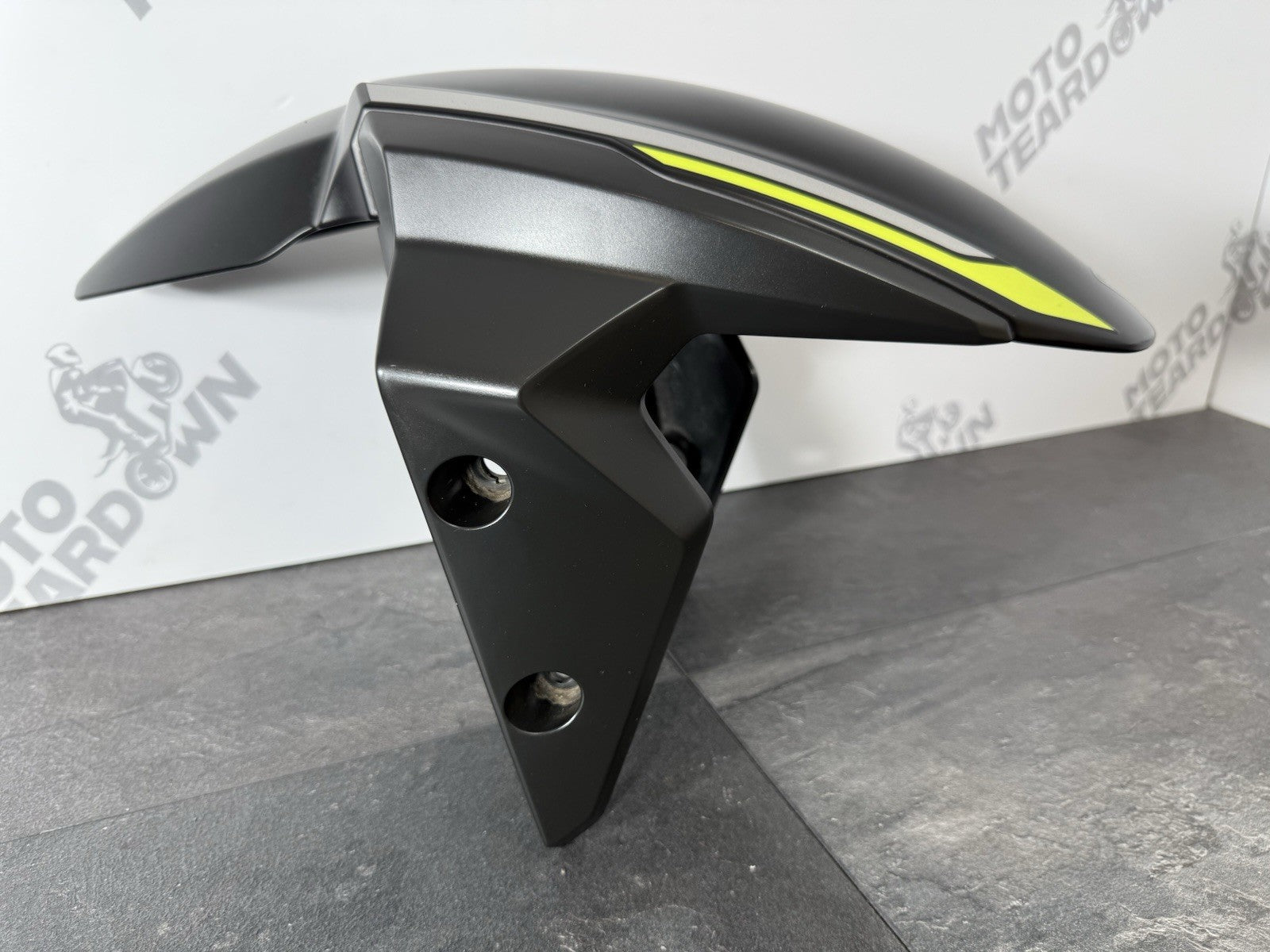 Triumph Street Triple 765 RS 2021 Front Mudguard Fender 21650 Miles 2020-2022