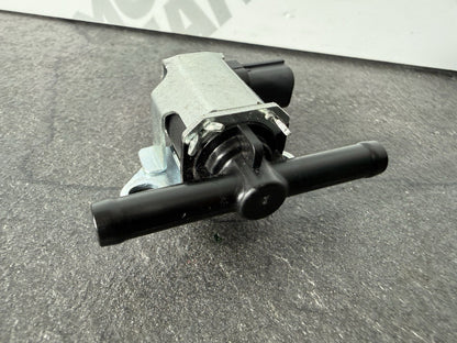 33b4fa86-dba0-4bb8-a88d-d88c9d8e072f