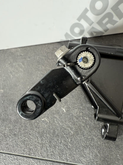 Suzuki GSXR 1000 R 2019 Clutch Release Mount Bracket 2017-25 OEM MM