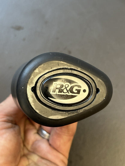 Yamaha MT-03 Yamaha MT03 R&G racing aero style crash protectors bungs 2020