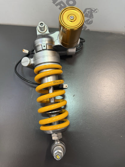 6f1d27ab-f537-4b92-8205-25c483b8ace9