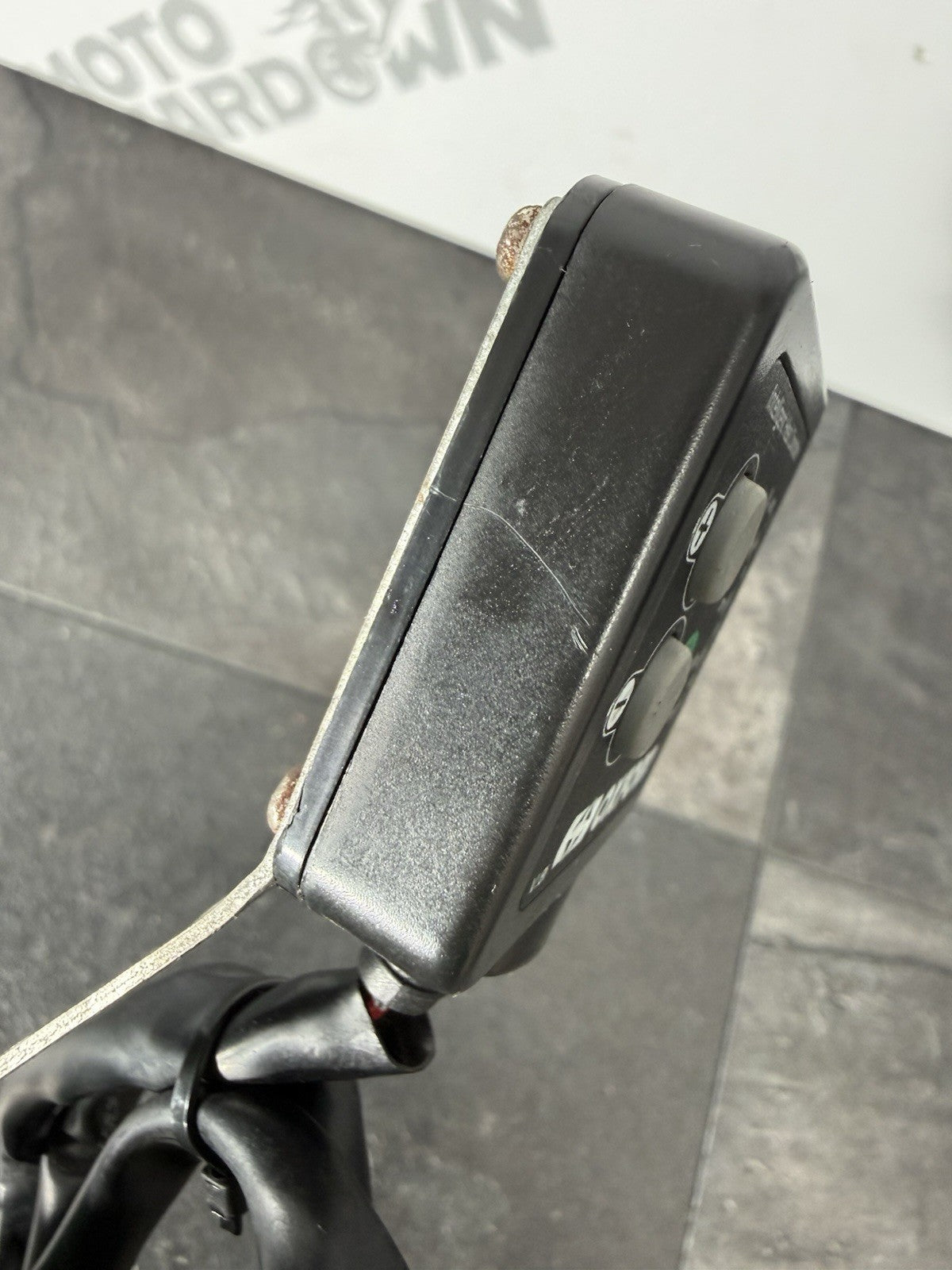 e10b7fc3-b4b3-48d3-802a-98e888f1aa43