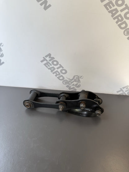 Triumph Trident 660 Rear Shock Swingarm Linkage Rear Shock Linkage 2021-2024 OEM