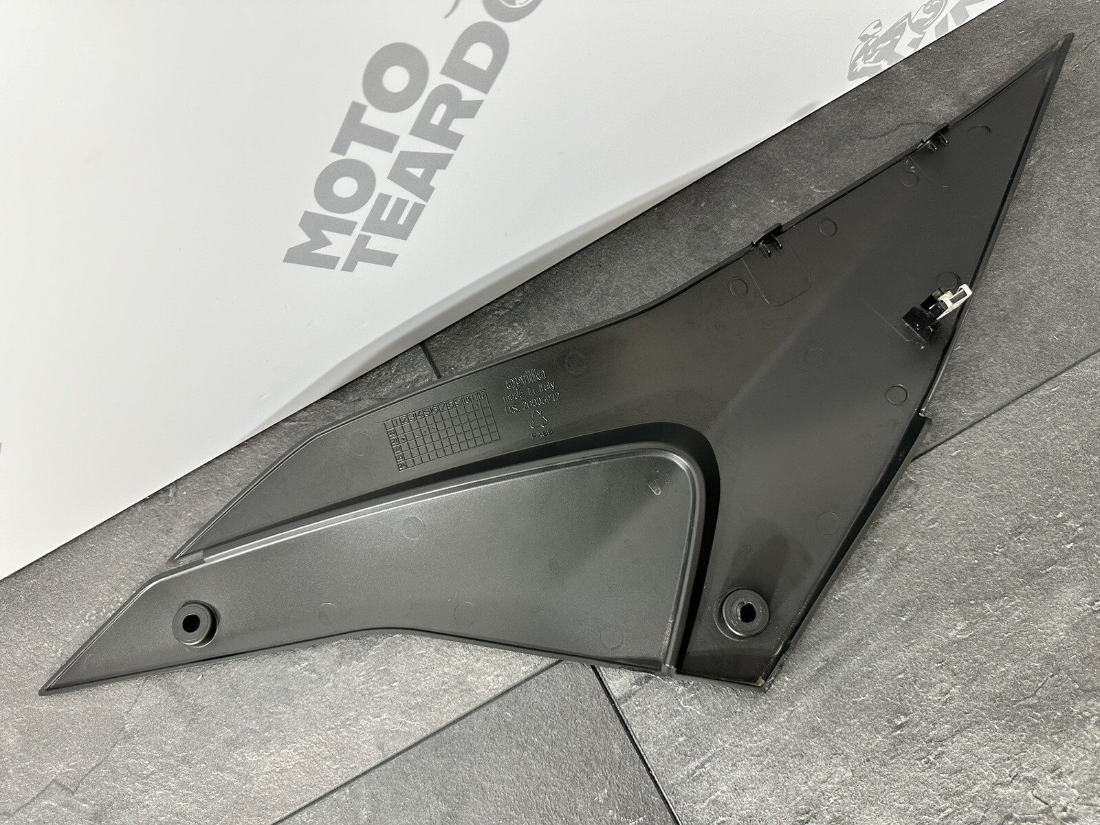 Aprilia Tuono V4 1100 2021 Right Tank Side Fairing Cowling 6606 Miles 2022-2024