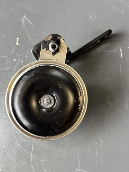 YAMAHA MT-09 SP Horn - B7N8337100 Yamaha MT09SP HORN 2021 - 5101 Miles OEM
