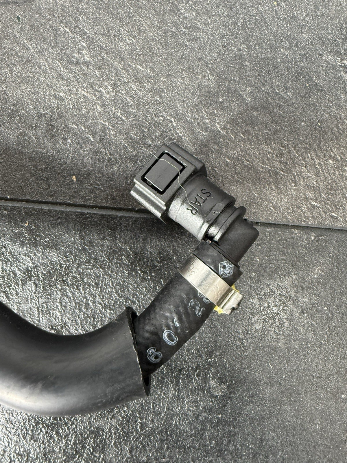 912ac684-30c3-4352-b9d8-7d950839c085