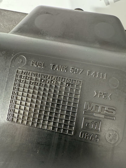 Yamaha YZF R125 R 125 2014 Fuel Tank Petrol Tank 26983 Miles 2008-2018 OEM