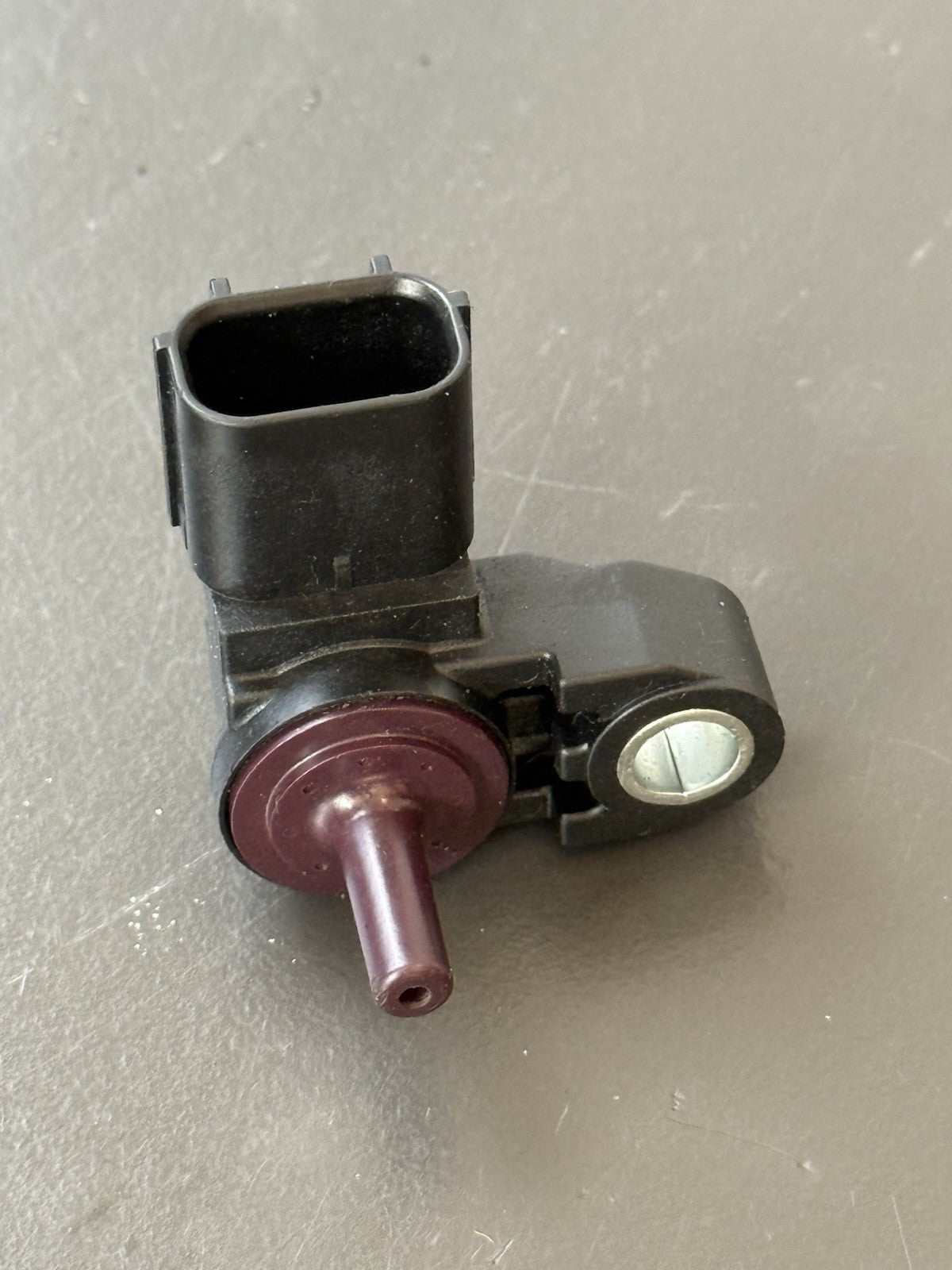 Triumph Trident 660 Air Sensor T1290975 Airbox Air Sensor 2021-2024 OEM Front