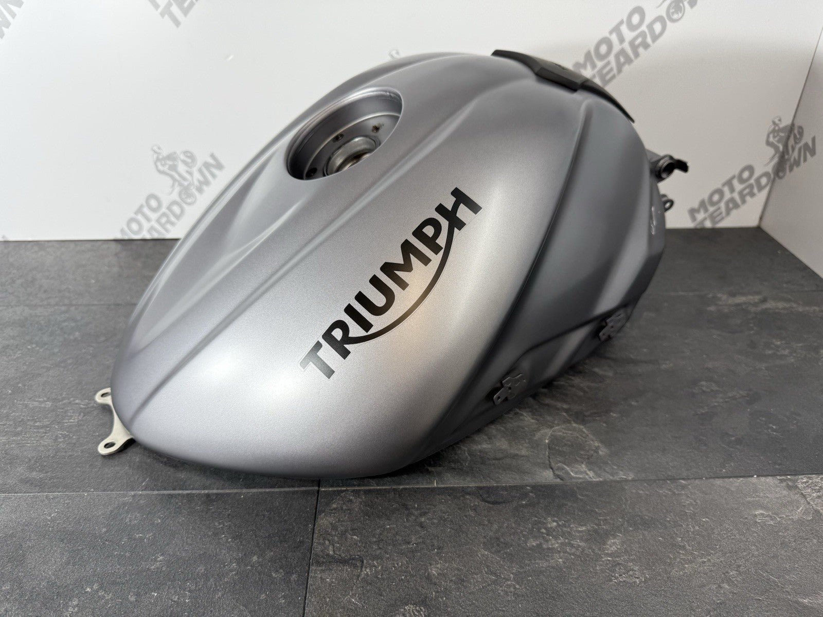 8bc69b3b-6e77-4284-89d7-1a1334299b74