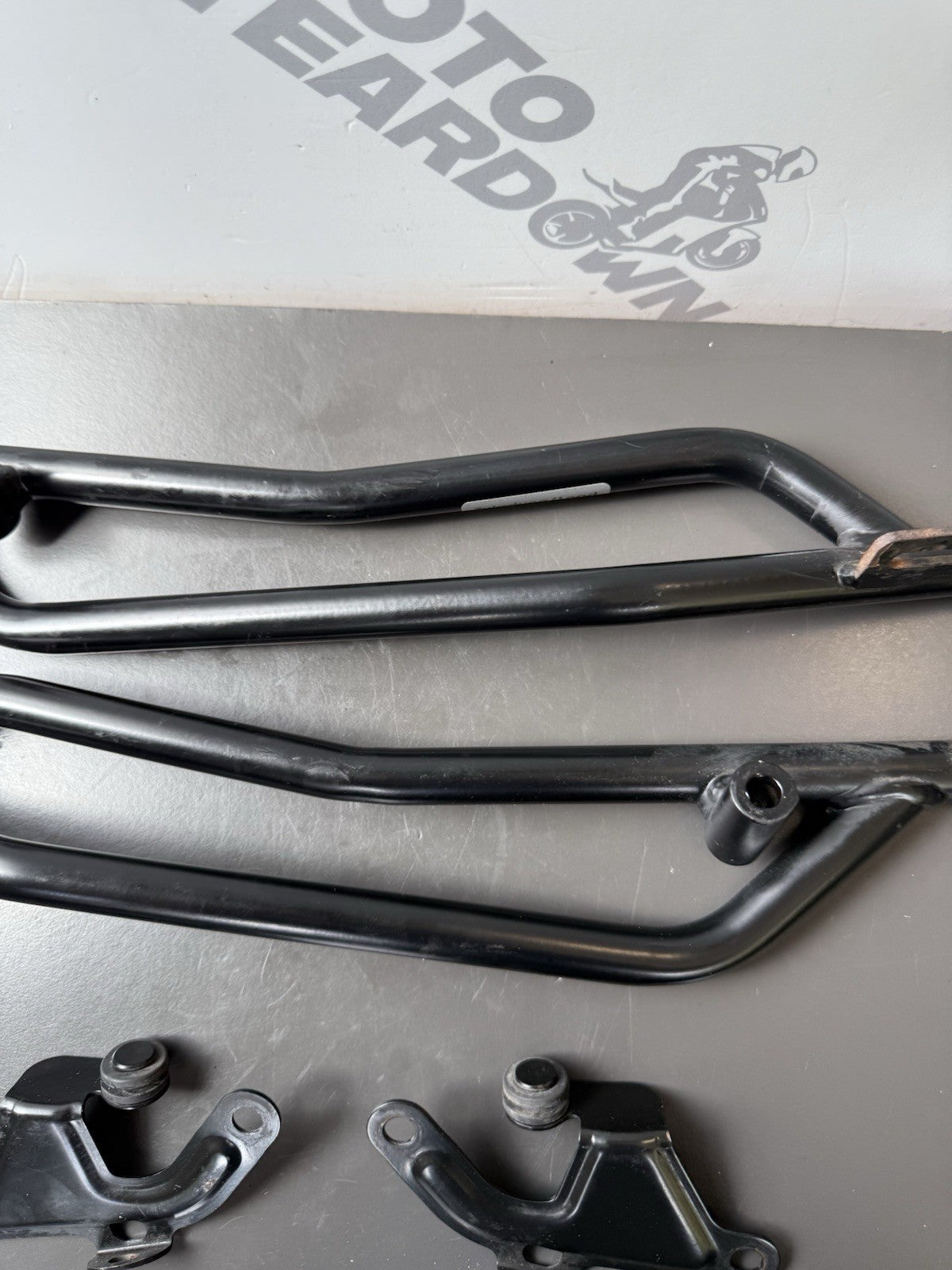 TRIUMPH TRIDENT 660 Top Case Carrier Luggage Plate Rear Rack Arms 2021-2024