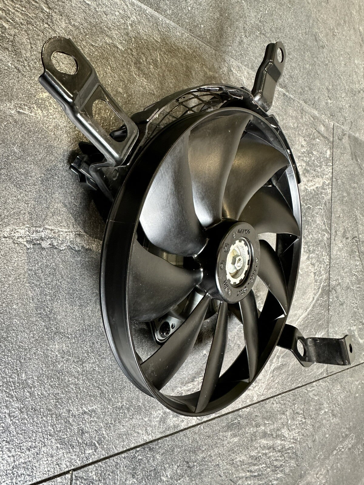 Suzuki GSXR 1000 2009 DENSO Radiator Cooling Fan 2009-2016 Only 9715 Miles OEM