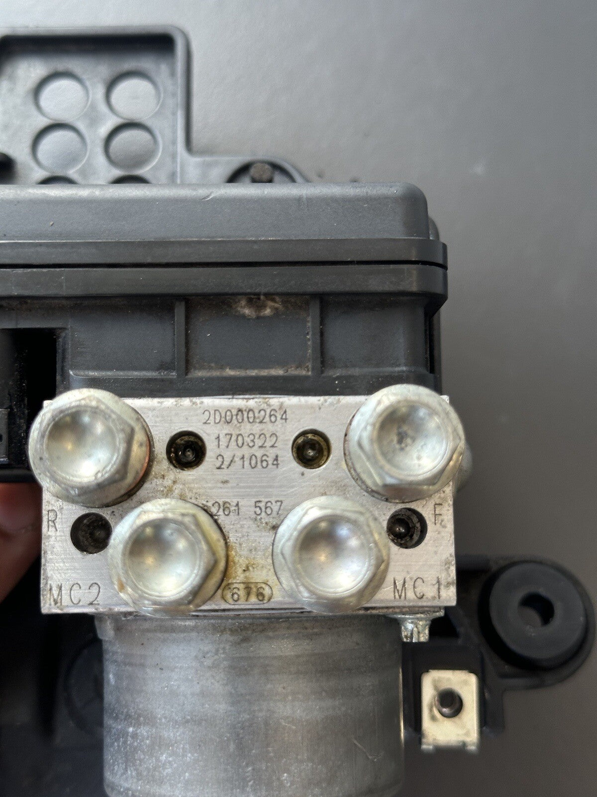 Aprilia Tuono 1100 ABS Pump Modulator V4 Tuono V4 ABS pump 2D000264 OEM 9105 Mi