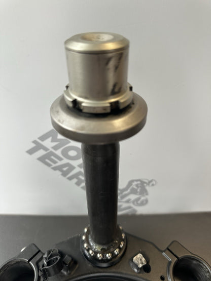 Yamaha MT-07 Yamaha MT07 Bottom lower fork yoke clamp 2014-2017 Lower Yoke OEM