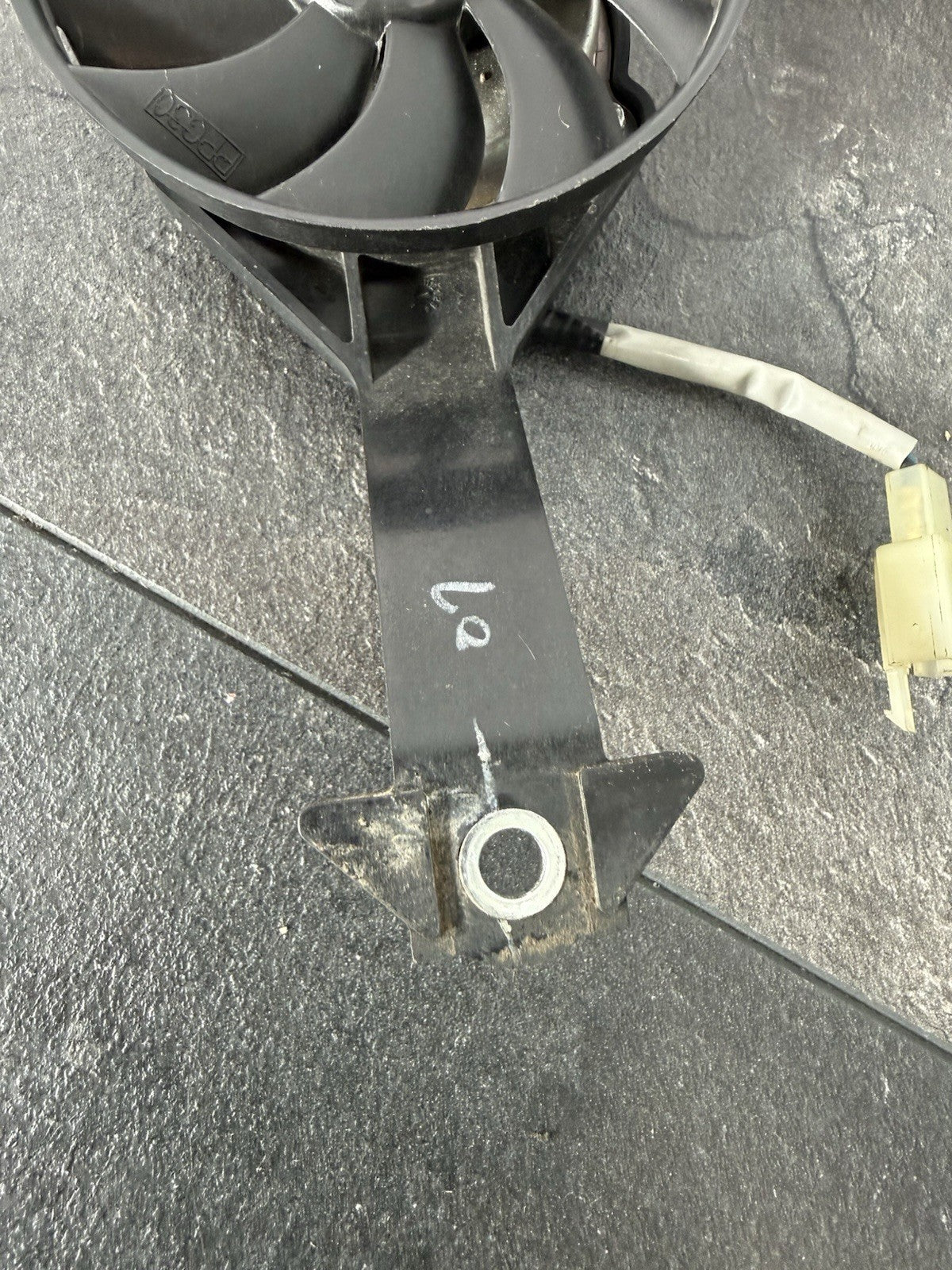 24402e67-cd56-4596-95fd-c7e0a13b2d90