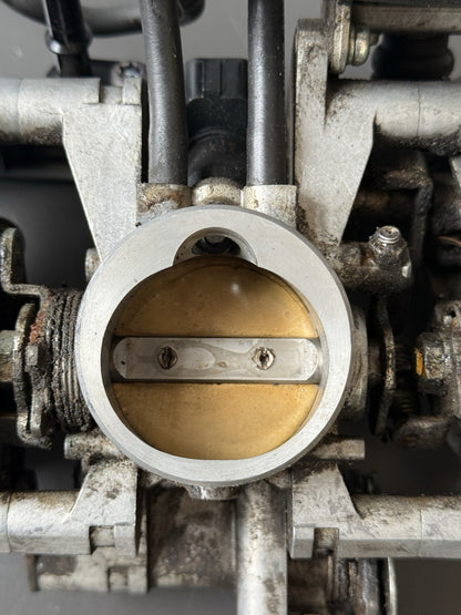 Triumph Street Triple 675R throttle bodies & fuel injectors 2013 - 2017 OEM