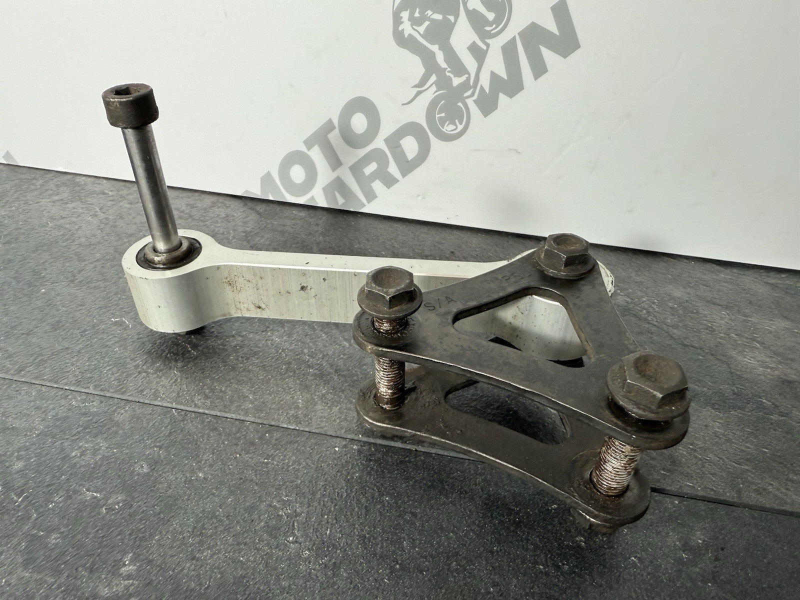 ec7f9381-c0fc-4c63-a60c-0d684a55022b