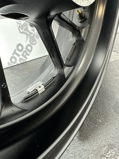 Yamaha R7 690 2024 Rear Wheel Rim Black Only 1784 Miles 2022 2023 OEM MT07