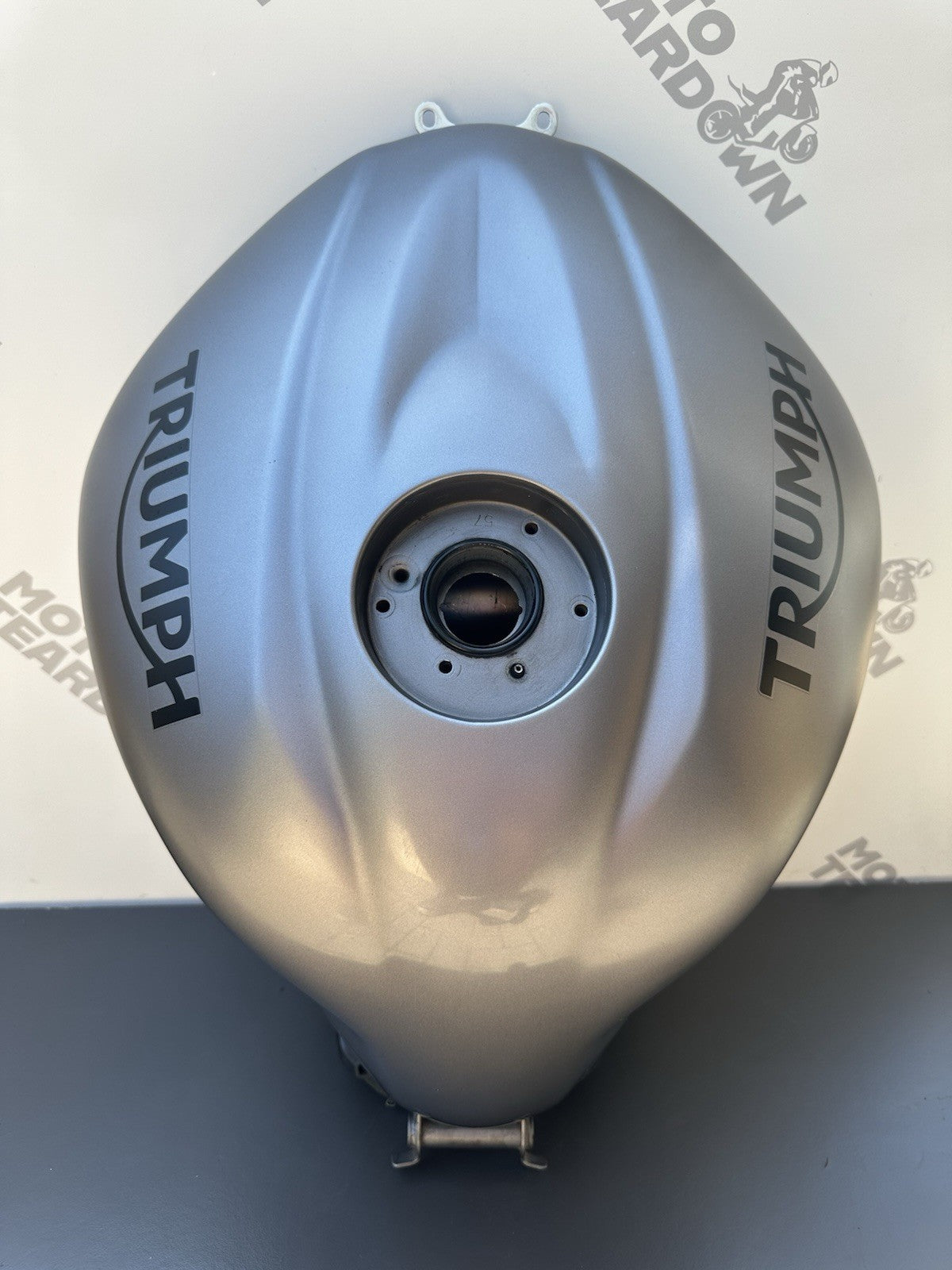Triumph Street Triple 675R Fuel Tank Petrol Tank 2015 OEM *UK ONLY* 675R Tank