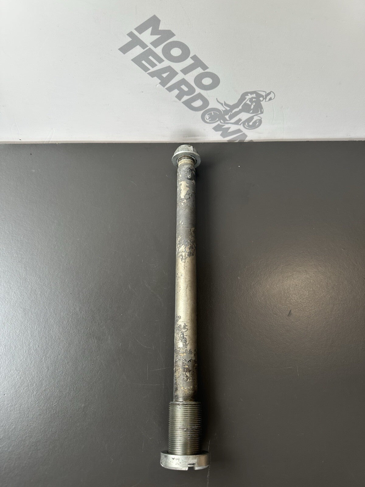 SUZUKI GSXR 600 750 SWING ARM SPINDLE GSXR L1-L6 GSXR 600 750 Swing Arm Spindle