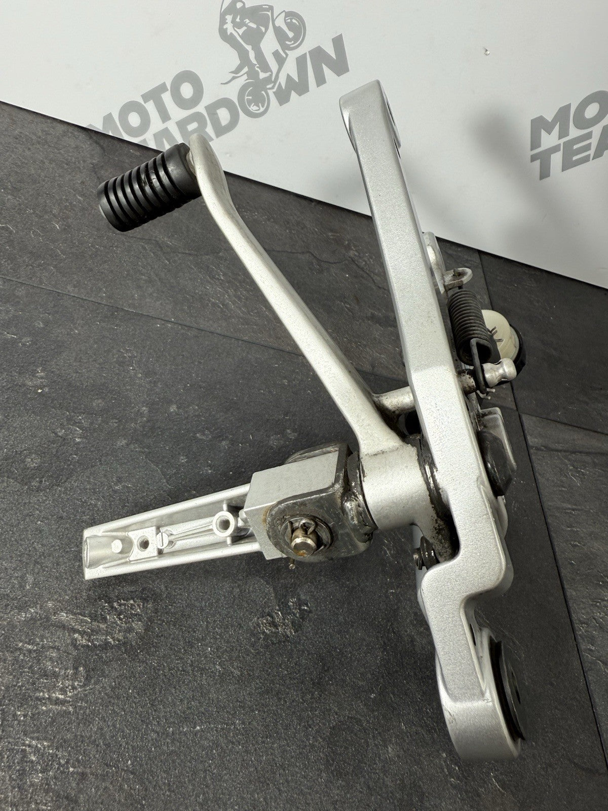 Yamaha YZF R125 R 125 2014 Right Rearset Footrest Brake MC 26983 Miles 2008-2018