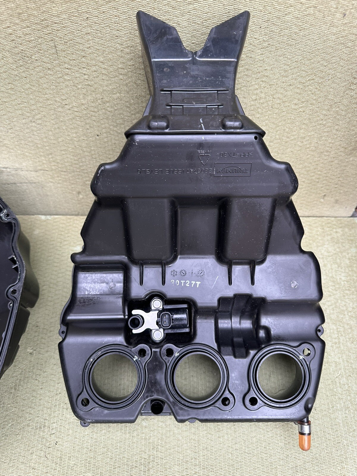TRIUMPH SPEED TRIPLE 1200 RR RS Airbox Triumph Speed Triple 1200 RR RS Air Box