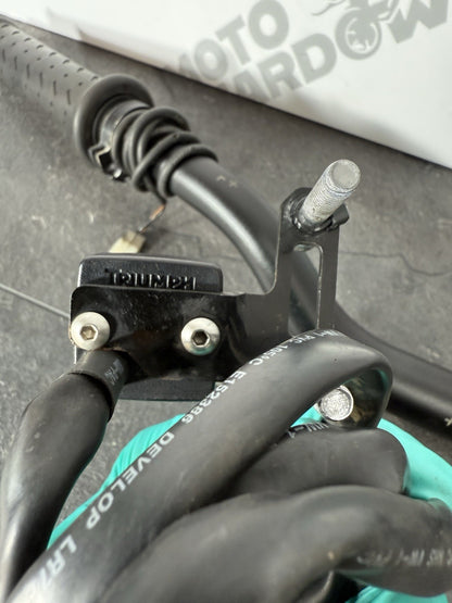 b9d84aed-cb15-4477-8fb8-7e31c6d30055