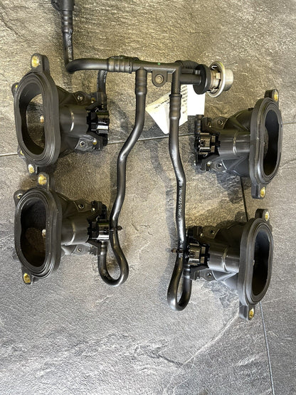 Ducati Panigale V4S V4 2018-2021 Bottom Injectors Air Funnel Only 2986 Miles OEM