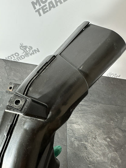 Suzuki GSXR 1300 2016 HAYABUSA Right Air Intake Duct Tube 18408 Miles OEM