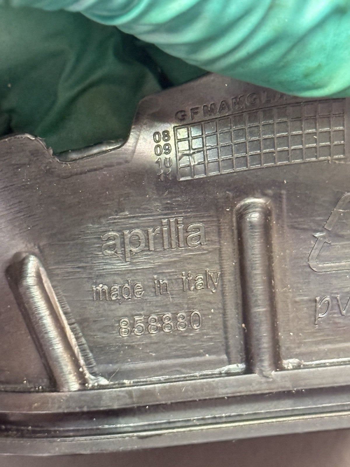 21fc547f-e9eb-4920-853e-025236f4e98e