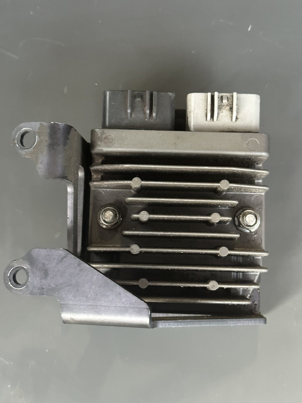 Triumph Street Triple 765 RS Voltage regulator rectifier Genuine 2017 - 2019 OEM