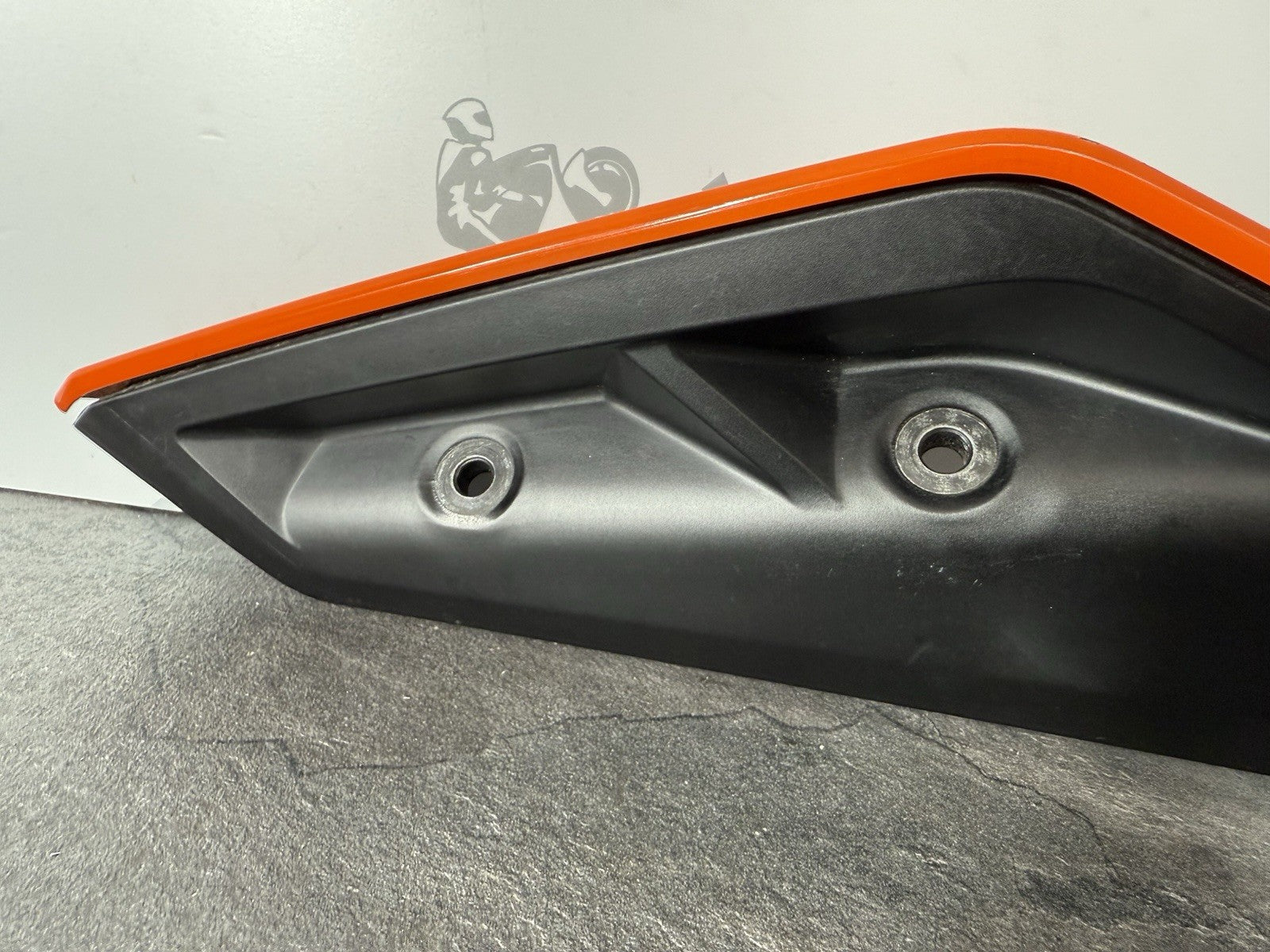 c6e4a8d7-c961-41eb-a03e-911749c24909